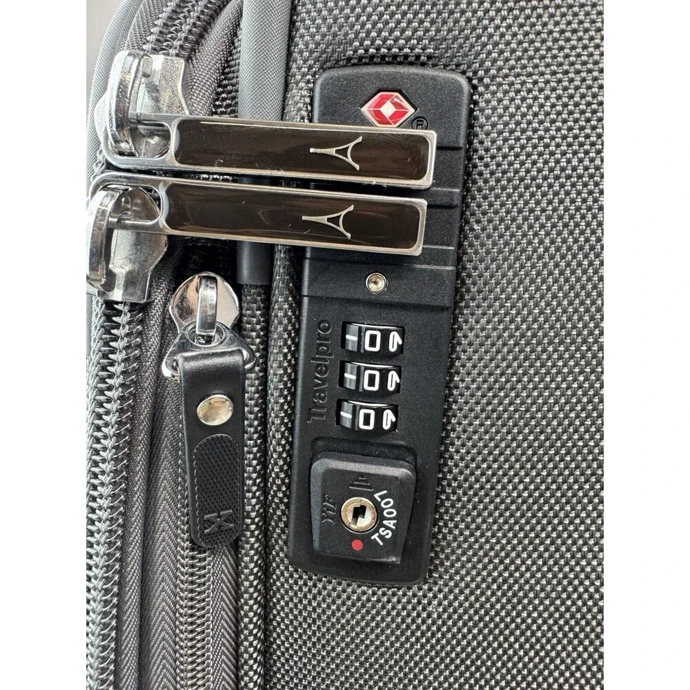 Travelpro Platinum Elite Medium Spinner Expandable Suitcase Luggage